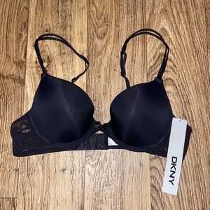 BWT DKNY 34A Bra
